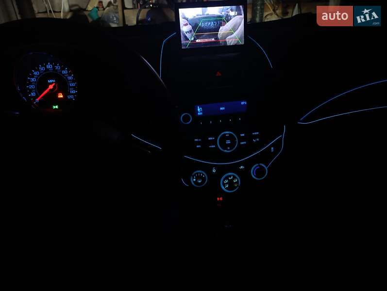 Хэтчбек Chevrolet Spark 2012 в Татарбунарах