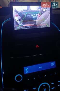 Хэтчбек Chevrolet Spark 2012 в 