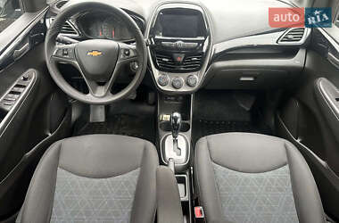 Хэтчбек Chevrolet Spark 2019 в 