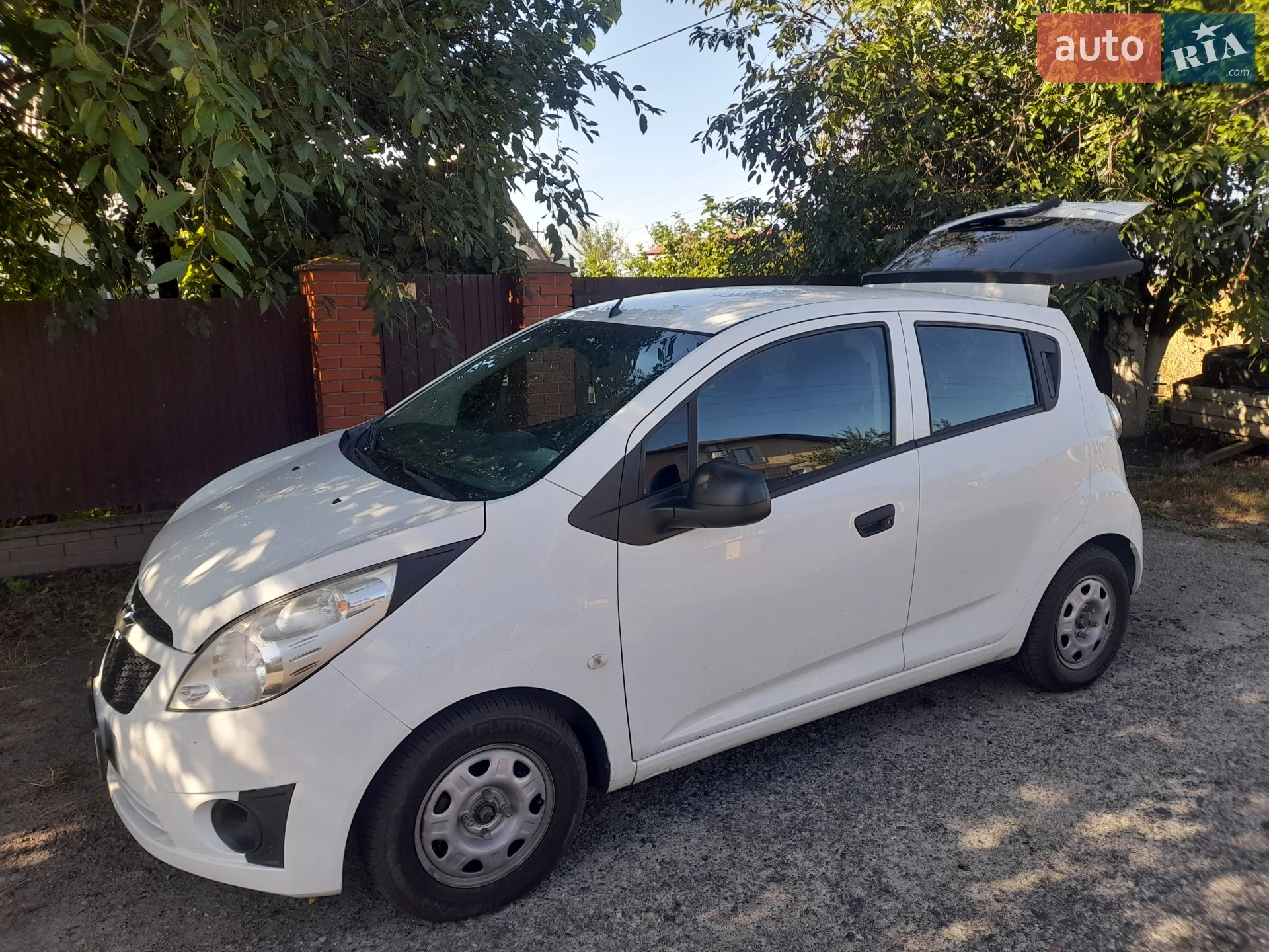 2011 Chevrolet Spark - мініатюра 2