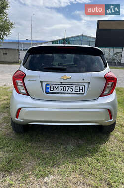 Хэтчбек Chevrolet Spark 2018 в 
