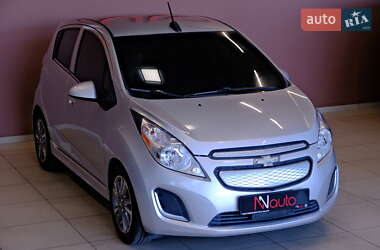 Хетчбек Chevrolet Spark 2015 в 
