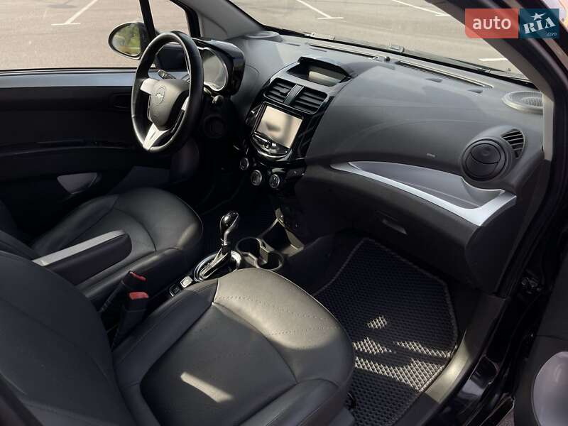 Хэтчбек Chevrolet Spark 2015 в Виннице фото 2 Хэтчбек Chevrolet Spark 2015 в Виннице