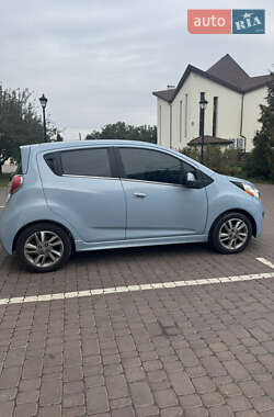 Хэтчбек Chevrolet Spark 2014 в 