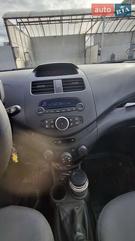 Хэтчбек Chevrolet Spark 2011 в Александрие фото 11 Хэтчбек Chevrolet Spark 2011 в Александрие