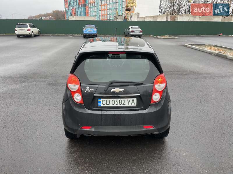 Хэтчбек Chevrolet Spark 2016 в Чернигове фото 4 Хэтчбек Chevrolet Spark 2016 в Чернигове