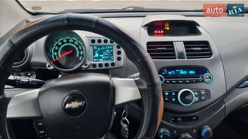 Хэтчбек Chevrolet Spark 2010 в Ивано-Франковске