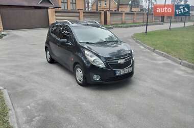 Хэтчбек Chevrolet Spark 2011 в Чернигове