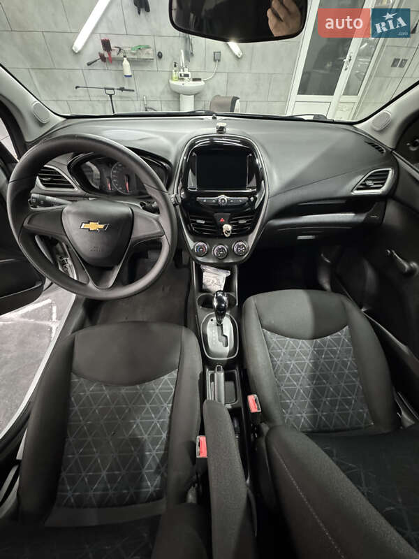 Хэтчбек Chevrolet Spark 2018 в Южноукраинске
