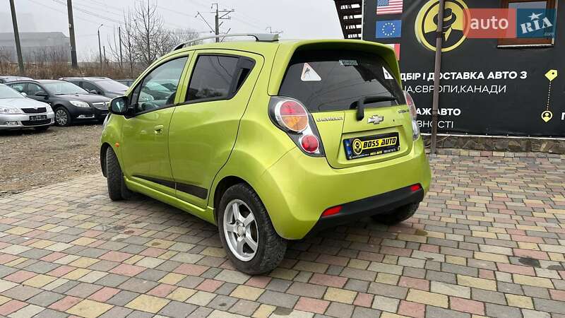 Хэтчбек Chevrolet Spark 2010 в Стрые