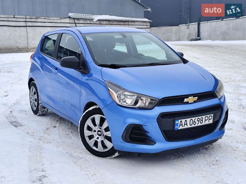 Хэтчбек Chevrolet Spark 2016 в Киеве