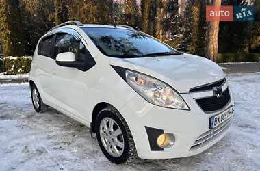 Хетчбек Chevrolet Spark 2012 в Нетішині