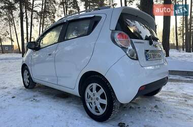Хетчбек Chevrolet Spark 2012 в Нетішині