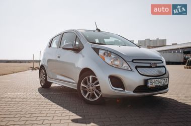 Хэтчбек Chevrolet Spark 2016 в Одессе