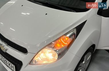 Хэтчбек Chevrolet Spark 2014 в Киеве