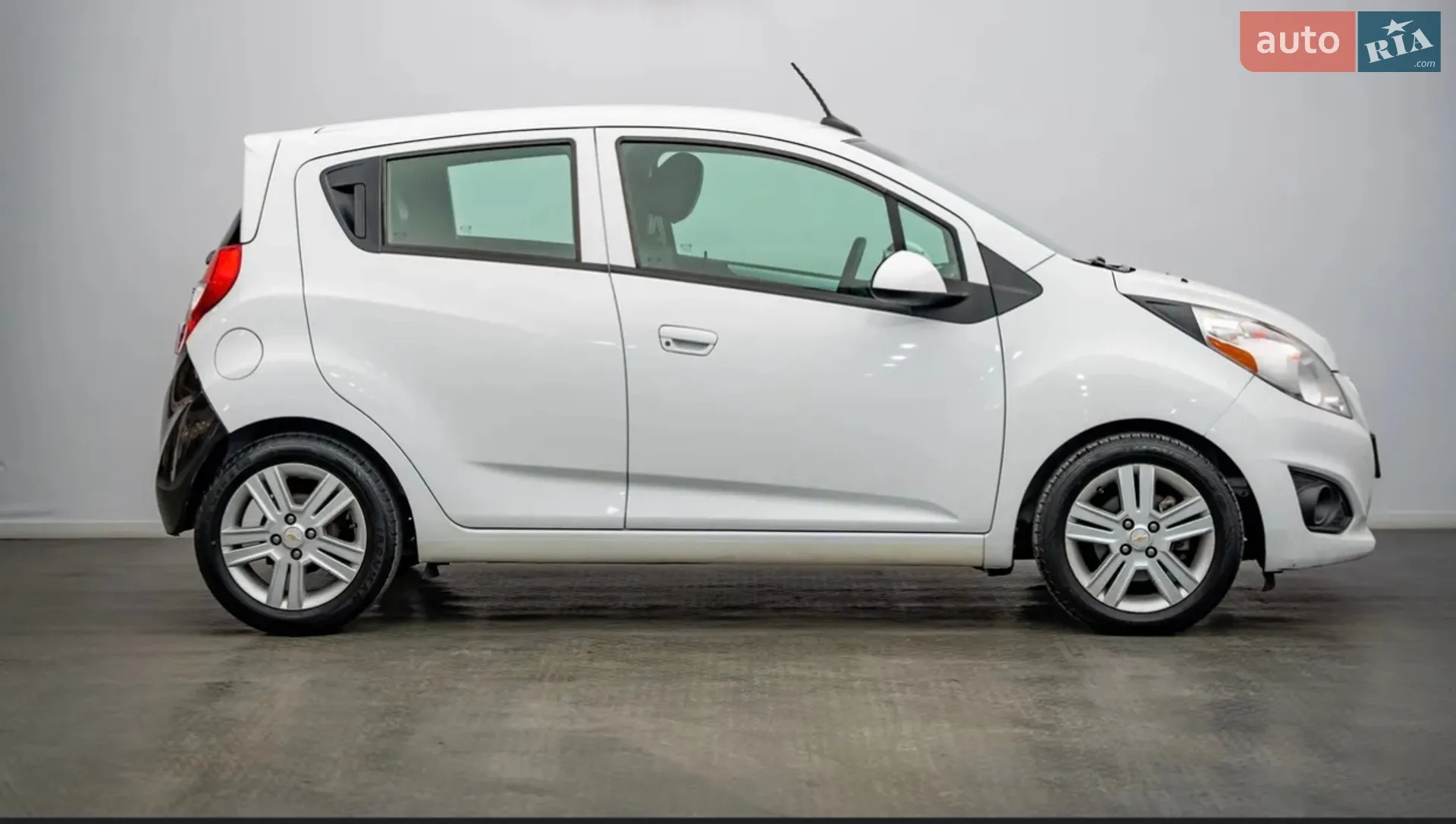 2014 Chevrolet Spark - мініатюра 21