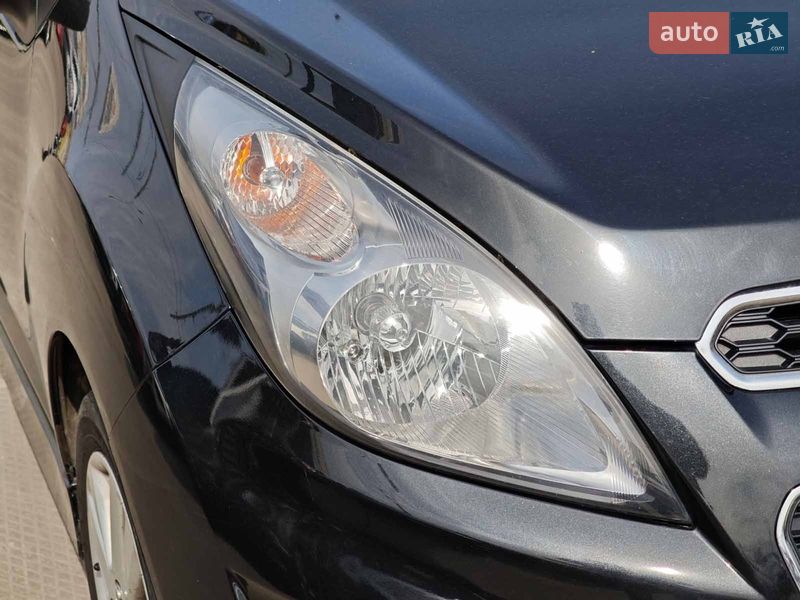 Хэтчбек Chevrolet Spark 2014 в Харькове