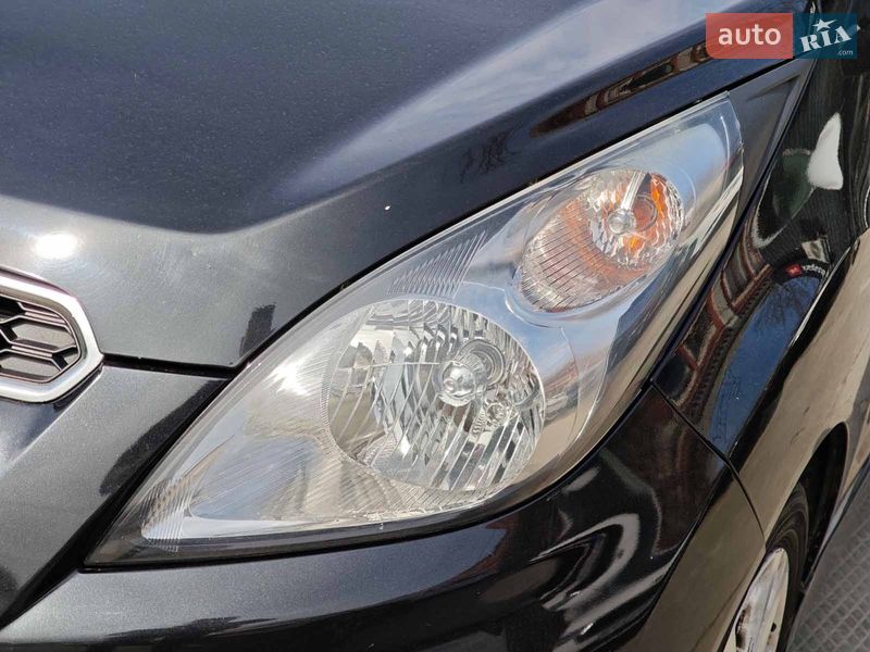 Хэтчбек Chevrolet Spark 2014 в Харькове