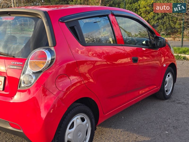 Хэтчбек Chevrolet Spark 2012 в Хмельницком