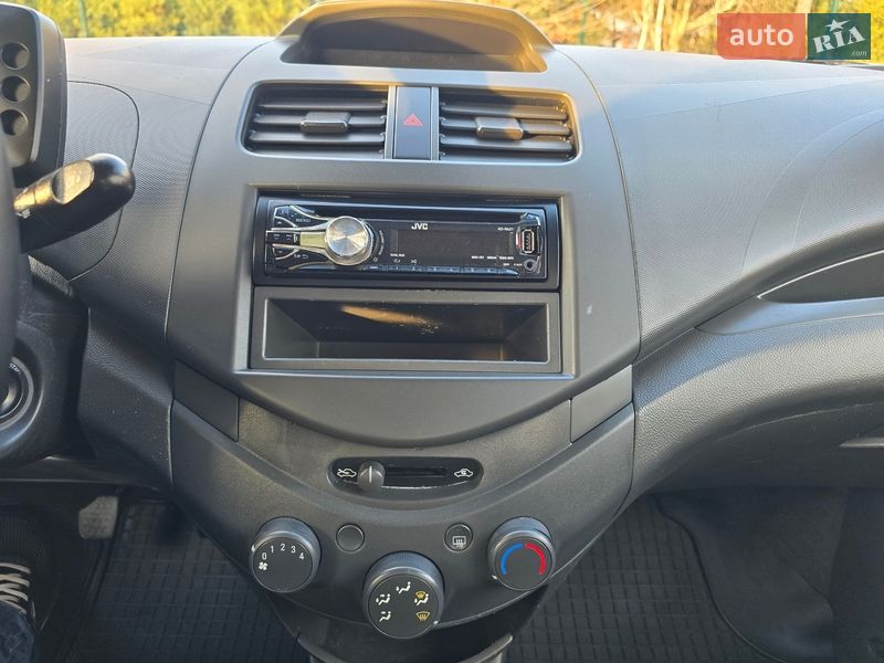 Хэтчбек Chevrolet Spark 2012 в Хмельницком