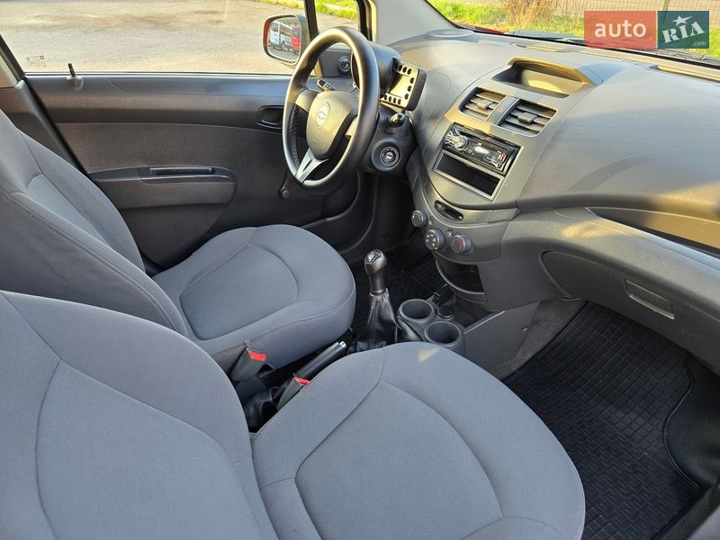 Хэтчбек Chevrolet Spark 2012 в Хмельницком