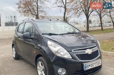 Хетчбек Chevrolet Spark 2010 в Києві