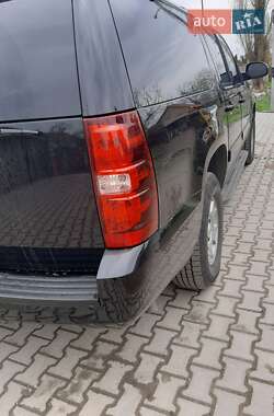 Позашляховик / Кросовер Chevrolet Suburban 2012 в Одесі