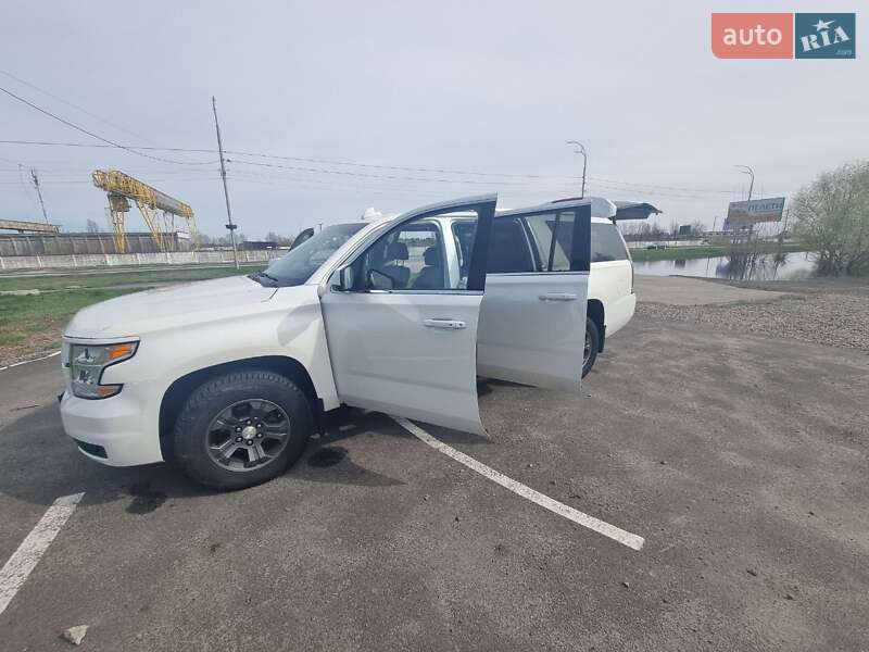 Внедорожник / Кроссовер Chevrolet Suburban 2017 в Киеве фото 38 Внедорожник / Кроссовер Chevrolet Suburban 2017 в Киеве