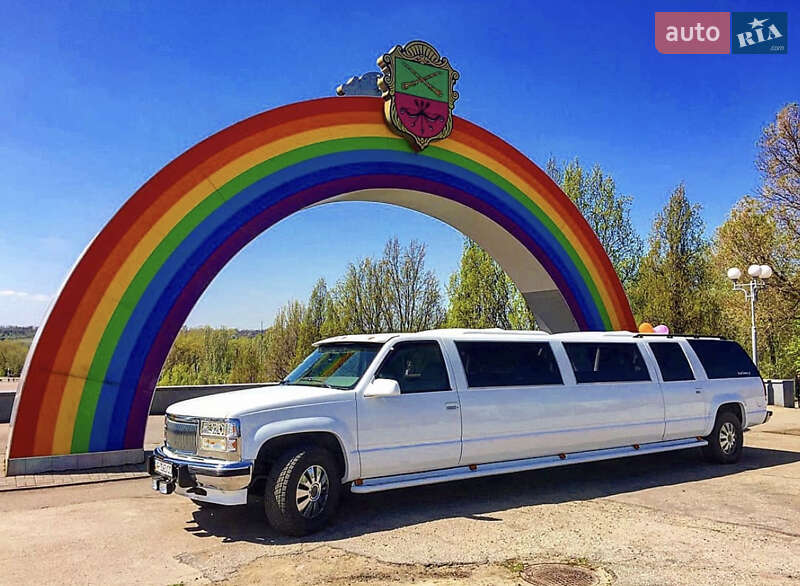 Позашляховик / Кросовер Chevrolet Suburban 1994 в 