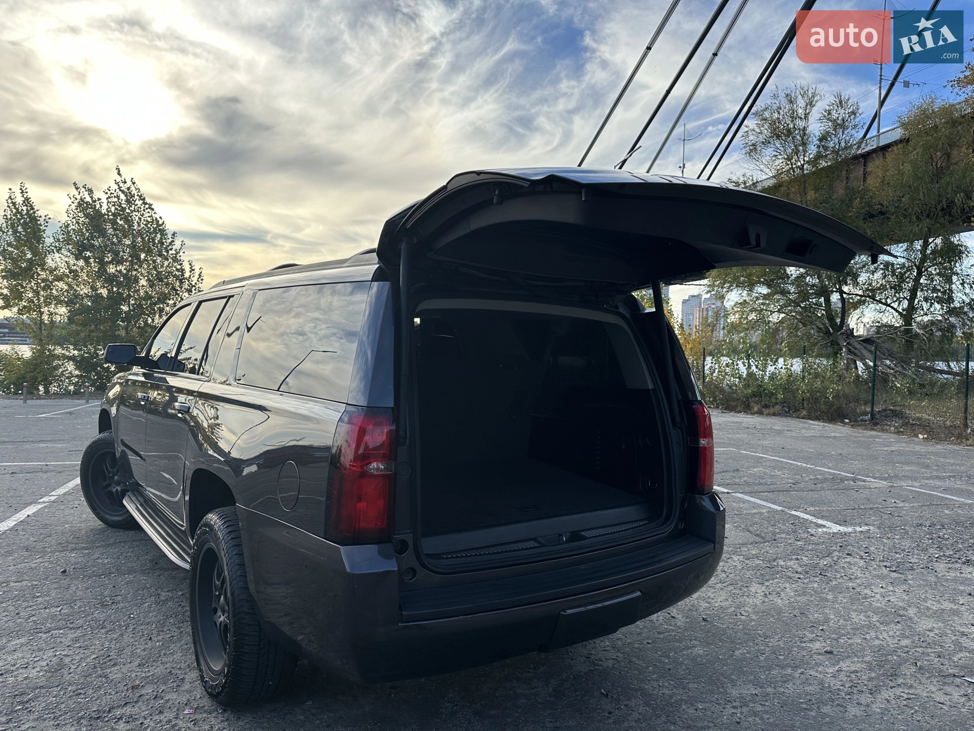 2017 Chevrolet Suburban - мініатюра 9