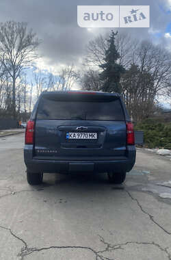 Позашляховик / Кросовер Chevrolet Suburban 2018 в 