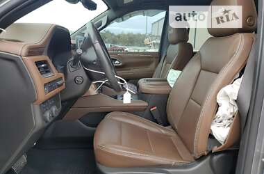 Позашляховик / Кросовер Chevrolet Suburban 2021 в 