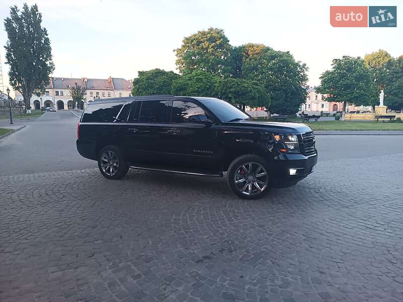 Позашляховик / Кросовер Chevrolet Suburban 2015 в Львові