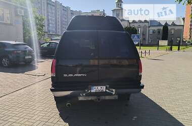 Позашляховик / Кросовер Chevrolet Suburban 1995 в 