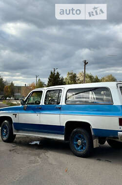 Позашляховик / Кросовер Chevrolet Suburban 1985 в Львові