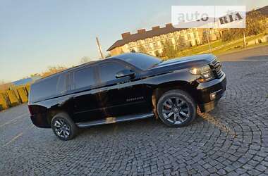 Внедорожник / Кроссовер Chevrolet Suburban 2015 в Львове