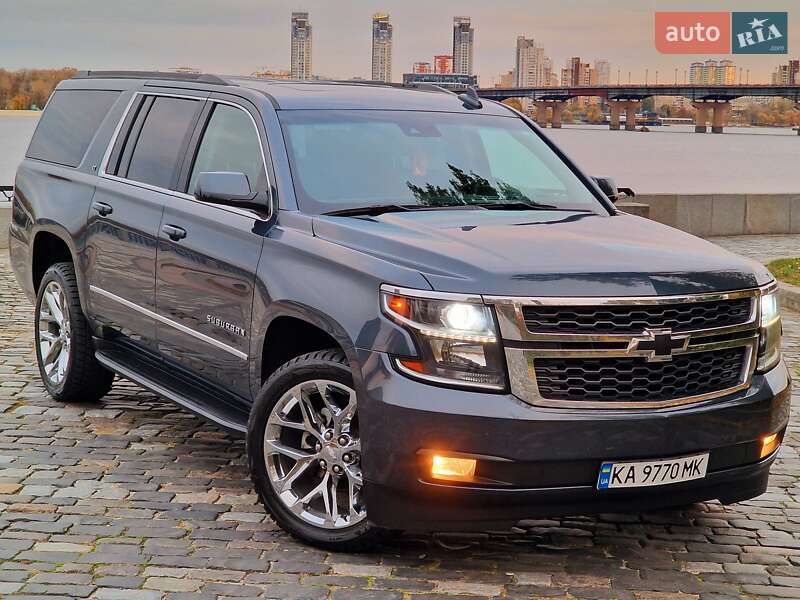 Внедорожник / Кроссовер Chevrolet Suburban 2018 в Киеве