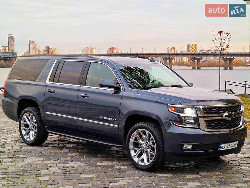 Внедорожник / Кроссовер Chevrolet Suburban 2018 в Киеве