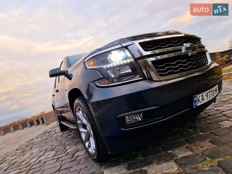 Внедорожник / Кроссовер Chevrolet Suburban 2018 в Киеве