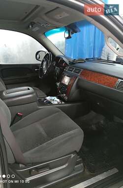 Позашляховик / Кросовер Chevrolet Suburban 2007 в 