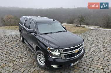 Позашляховик / Кросовер Chevrolet Suburban 2016 в Житомирі