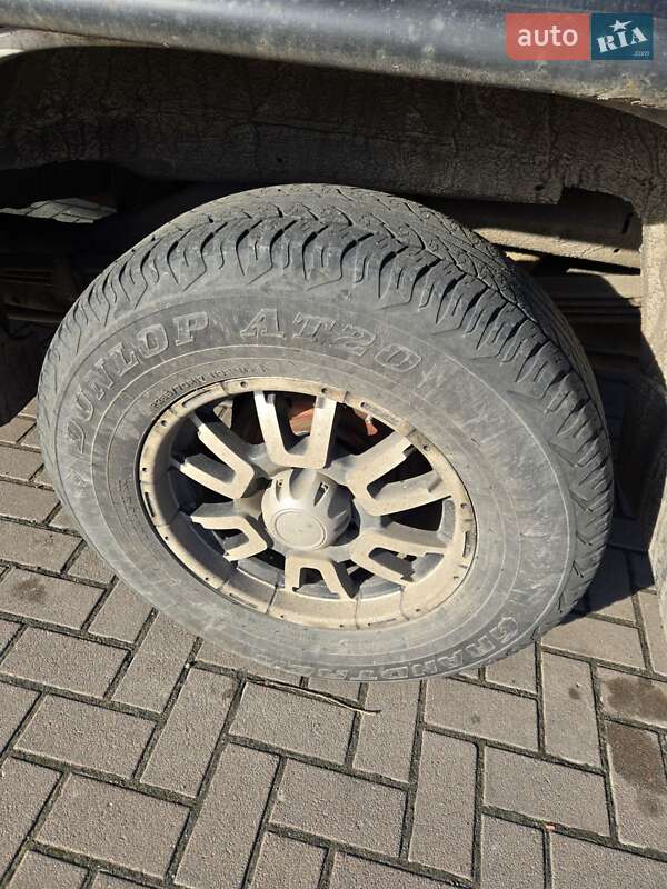 Позашляховик / Кросовер Chevrolet Suburban 1997 в Києві