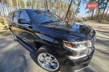 Внедорожник / Кроссовер Chevrolet Suburban 2016 в 