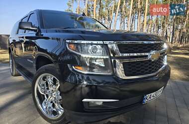 Внедорожник / Кроссовер Chevrolet Suburban 2016 в 