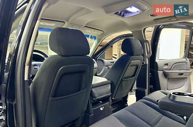 Позашляховик / Кросовер Chevrolet Suburban 2011 в 