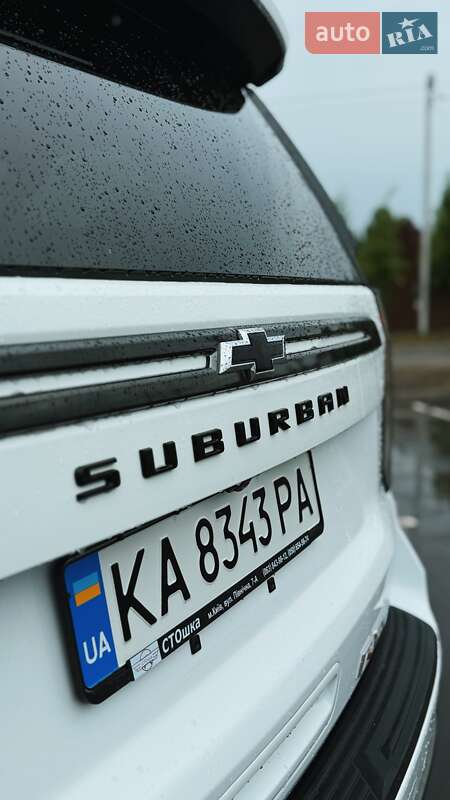 Позашляховик / Кросовер Chevrolet Suburban 2022 в Києві