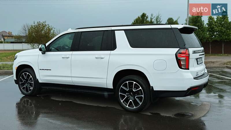Позашляховик / Кросовер Chevrolet Suburban 2022 в Києві