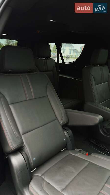 Позашляховик / Кросовер Chevrolet Suburban 2022 в Києві