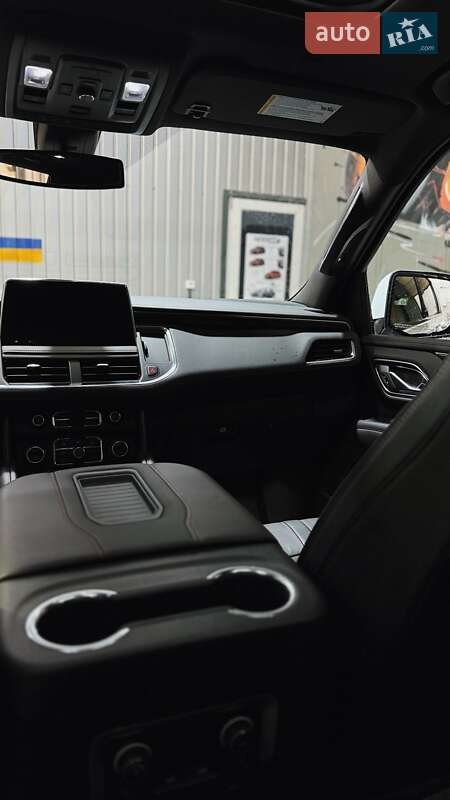 Позашляховик / Кросовер Chevrolet Suburban 2022 в Києві