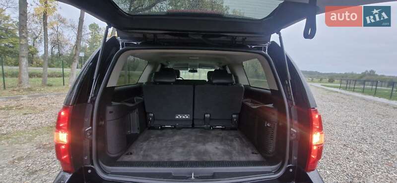 Позашляховик / Кросовер Chevrolet Suburban 2013 в Богородчанах